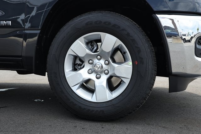 2026 RAM Ram 1500 RAM 1500 TRADESMAN CREW CAB 4X2 5'7' BOX