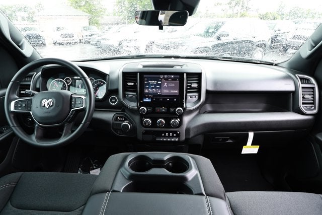 2026 RAM Ram 1500 RAM 1500 EXPRESS CREW CAB 4X2 5'7' BOX