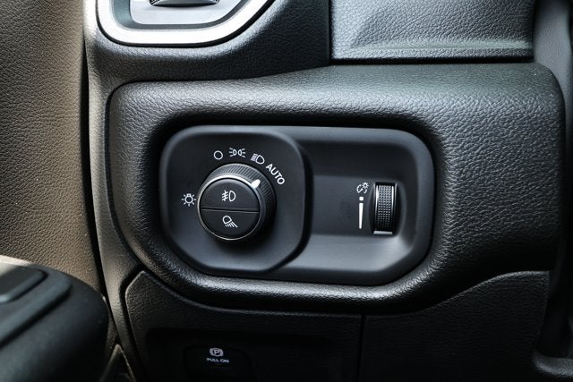 2026 RAM Ram 1500 RAM 1500 EXPRESS CREW CAB 4X2 5'7' BOX