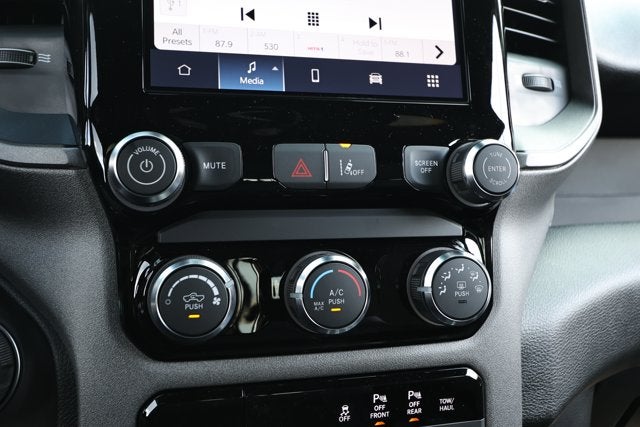 2026 RAM Ram 1500 RAM 1500 EXPRESS CREW CAB 4X2 5'7' BOX