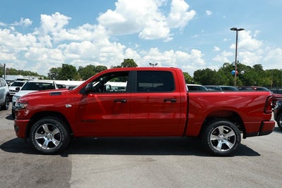 2026 RAM Ram 1500 RAM 1500 EXPRESS CREW CAB 4X2 5'7' BOX