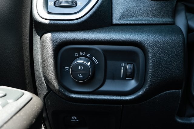 2026 RAM Ram 1500 RAM 1500 EXPRESS CREW CAB 4X2 5'7' BOX