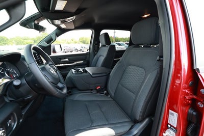 2026 RAM Ram 1500 RAM 1500 EXPRESS CREW CAB 4X2 5'7' BOX