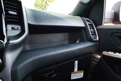 2026 RAM Ram 1500 RAM 1500 EXPRESS CREW CAB 4X2 5'7' BOX