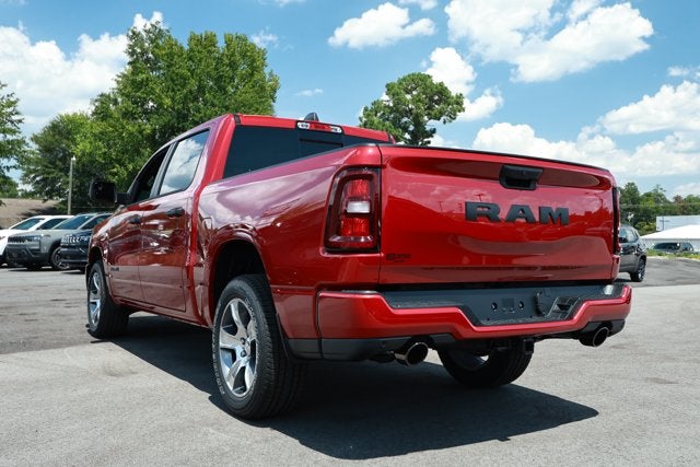 2026 RAM Ram 1500 RAM 1500 EXPRESS CREW CAB 4X2 5'7' BOX