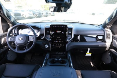 2026 RAM Ram 1500 RAM 1500 LARAMIE CREW CAB 4X2 5'7' BOX