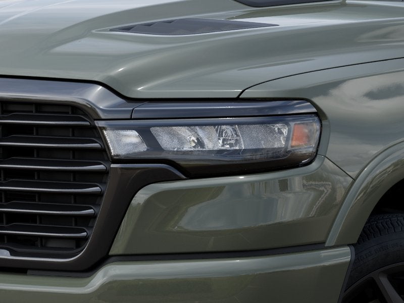 2026 RAM Ram 1500 RAM 1500 LARAMIE CREW CAB 4X2 5'7' BOX