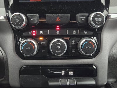 2024 RAM 1500 Laramie Crew Cab 4x2 5'7' Box