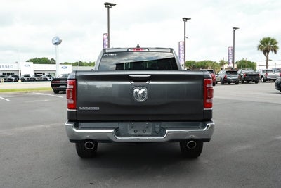 2024 RAM 1500 Laramie Crew Cab 4x2 5'7' Box