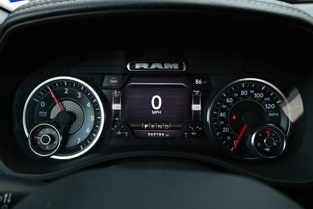 2024 RAM 1500 Laramie Crew Cab 4x2 5'7' Box