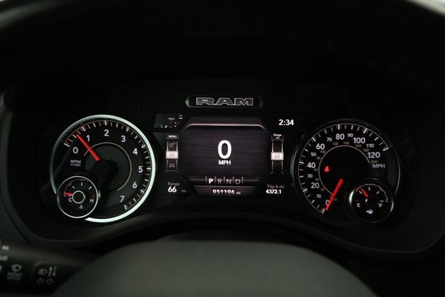 2024 RAM 1500 Laramie Crew Cab 4x2 5'7' Box