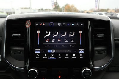 2024 RAM 1500 Laramie Crew Cab 4x2 5'7' Box