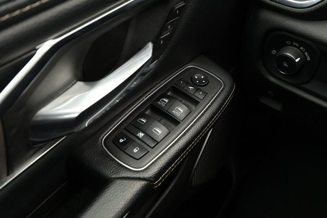 2024 RAM 1500 Laramie Crew Cab 4x2 5'7' Box