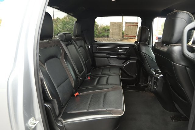 2024 RAM 1500 Laramie Crew Cab 4x2 5'7' Box