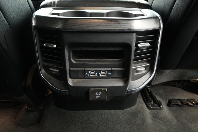 2024 RAM 1500 Laramie Crew Cab 4x2 5'7' Box