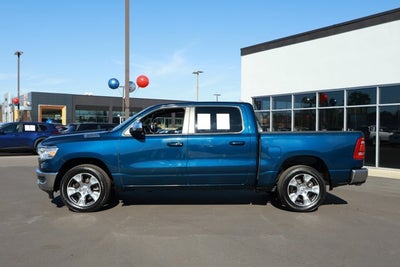 2024 RAM 1500 Laramie Crew Cab 4x2 5'7' Box