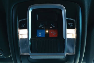 2024 RAM 1500 Laramie Crew Cab 4x2 5'7' Box