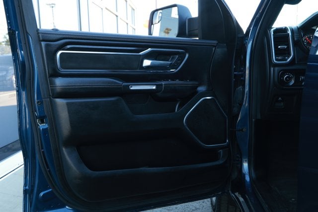 2024 RAM 1500 Laramie Crew Cab 4x2 5'7' Box