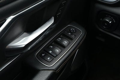 2024 RAM 1500 Laramie Crew Cab 4x2 5'7' Box