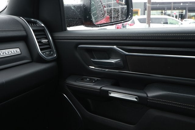 2024 RAM 1500 Laramie Crew Cab 4x2 5'7' Box