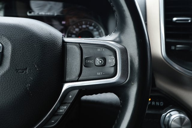 2021 RAM 1500 Laramie Crew Cab 4x2 5'7' Box