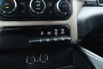 2021 RAM 1500 Laramie Crew Cab 4x2 5'7' Box