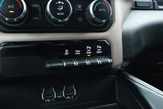 2021 RAM 1500 Laramie Crew Cab 4x2 5'7' Box