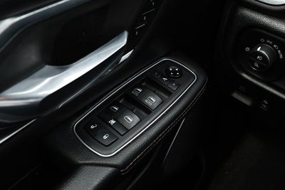 2021 RAM 1500 Laramie Crew Cab 4x2 5'7' Box