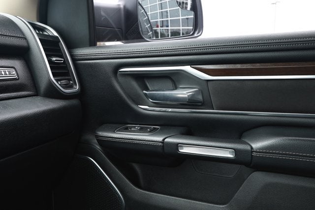 2021 RAM 1500 Laramie Crew Cab 4x2 5'7' Box