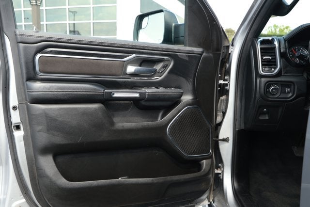 2024 RAM 1500 Laramie Crew Cab 4x2 5'7' Box