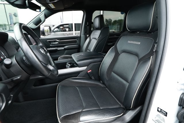 2022 RAM 1500 Laramie Crew Cab 4x2 5'7' Box