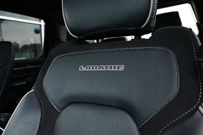 2022 RAM 1500 Laramie Crew Cab 4x2 5'7' Box