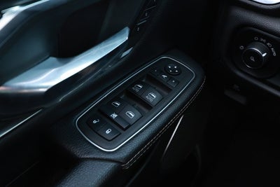 2024 RAM 1500 Laramie Crew Cab 4x2 5'7' Box