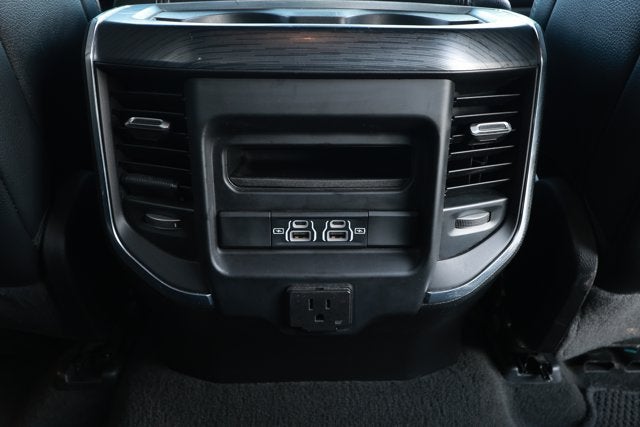 2024 RAM 1500 Laramie Crew Cab 4x2 5'7' Box