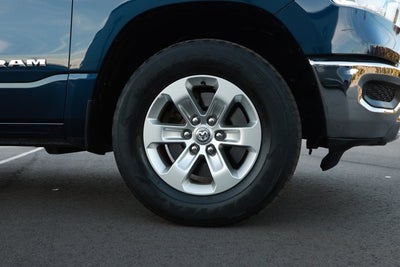 2024 RAM 1500 Laramie Crew Cab 4x2 5'7' Box