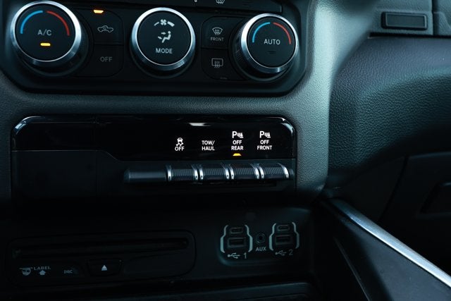 2019 RAM 1500 Big Horn/Lone Star Crew Cab 4x4 5'7' Box