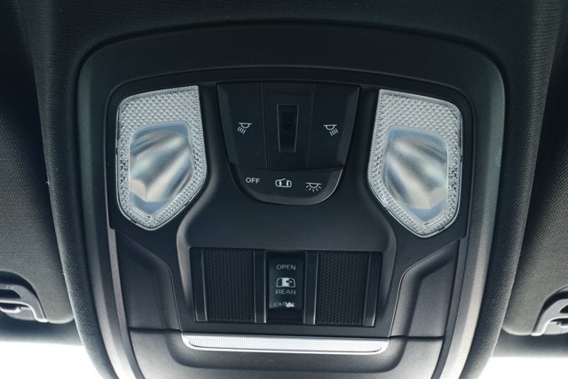 2019 RAM 1500 Big Horn/Lone Star Crew Cab 4x4 5'7' Box