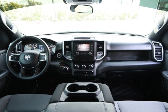 2022 RAM 1500 Big Horn Crew Cab 4x4 5'7' Box