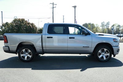 2025 RAM 1500 Tradesman Crew Cab 4x4 5'7' Box