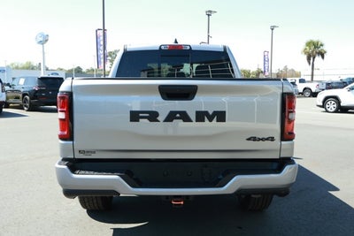 2025 RAM 1500 Tradesman Crew Cab 4x4 5'7' Box