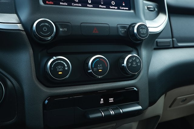 2019 RAM 1500 Big Horn/Lone Star Quad Cab 4x4 6'4' Box