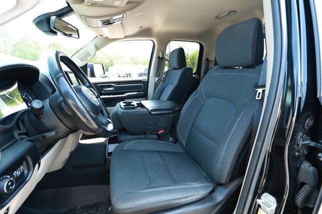 2019 RAM 1500 Big Horn/Lone Star Quad Cab 4x4 6'4' Box