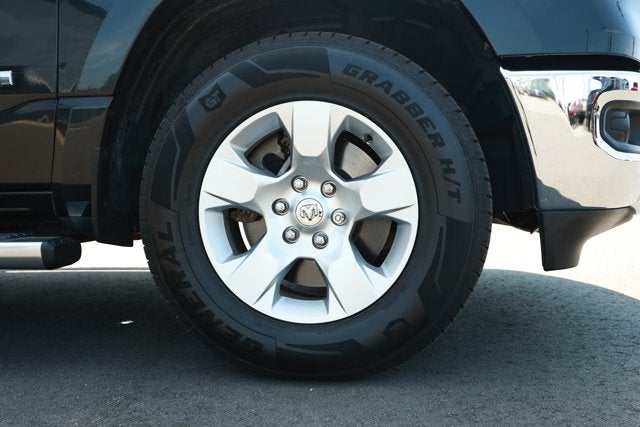 2019 RAM 1500 Big Horn/Lone Star Quad Cab 4x4 6'4' Box