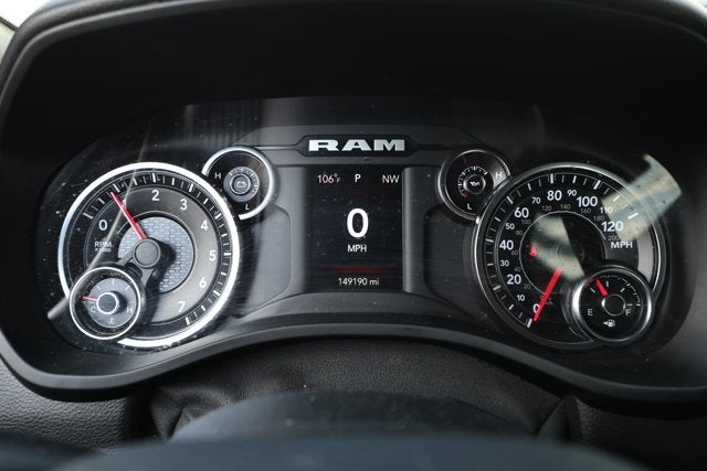 2022 RAM 1500 Big Horn Quad Cab 4x4 6'4' Box