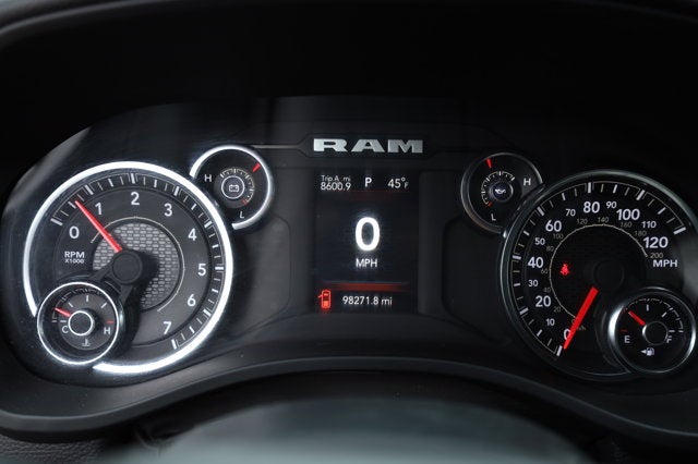 2023 RAM 1500 Big Horn Quad Cab 4x4 6'4' Box