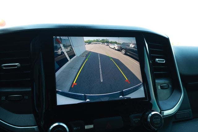 2022 RAM 1500 Big Horn Crew Cab 4x4 5'7' Box