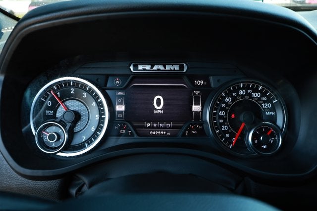 2022 RAM 1500 Big Horn Crew Cab 4x4 5'7' Box