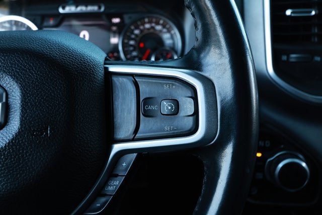 2022 RAM 1500 Big Horn Crew Cab 4x4 5'7' Box