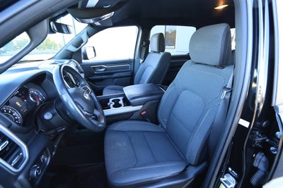 2022 RAM 1500 Big Horn Crew Cab 4x4 5'7' Box