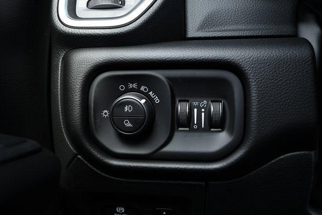 2027 RAM Ram 1500 RAM 1500 BIG HORN CREW CAB 4X4 5'7' BOX